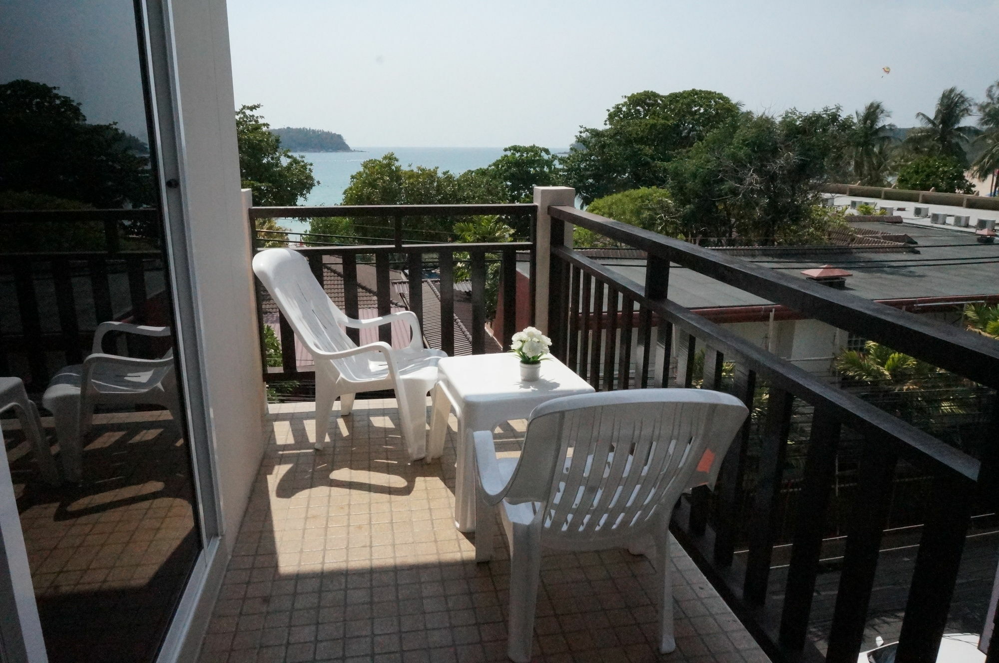 Kata Beachwalk Hotel And Bungalows Exteriér fotografie